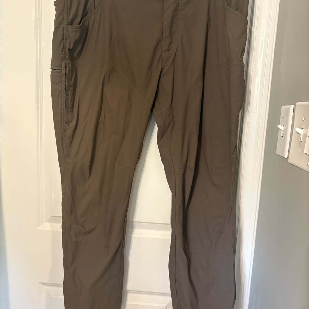 Kuhl Brown Cargo Pants Relaxed Fit Lightweight 40 x 30